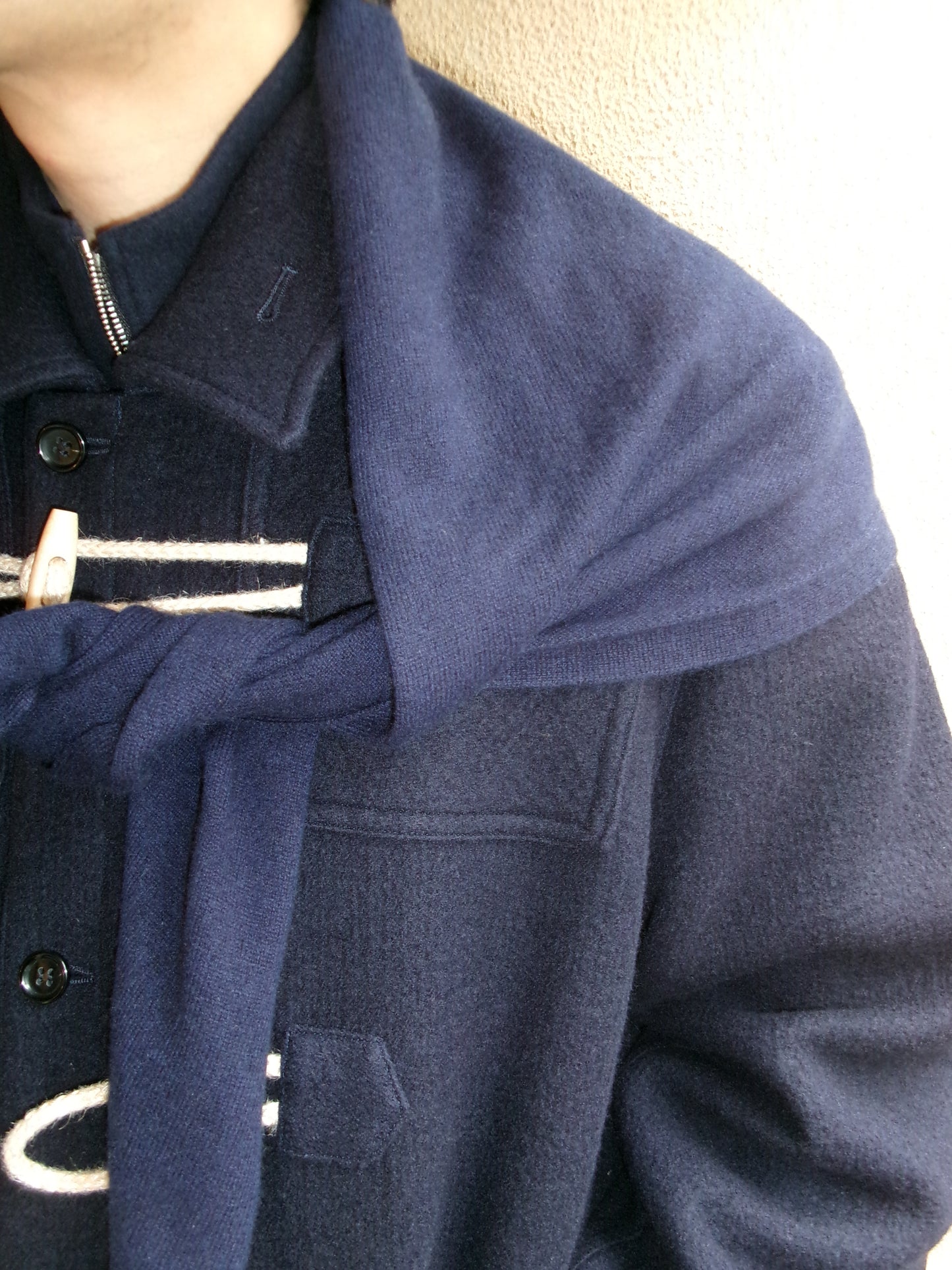 FUJI WHITE CASHMERE SCARF-NAVY-