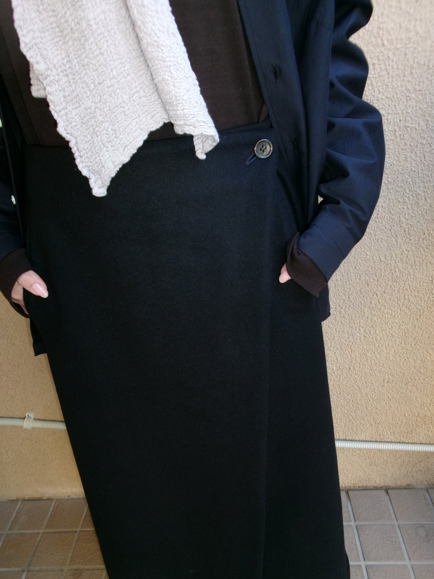 FUJI LAMBSWOOL MELTON LONG SKIRT-NAVY-
