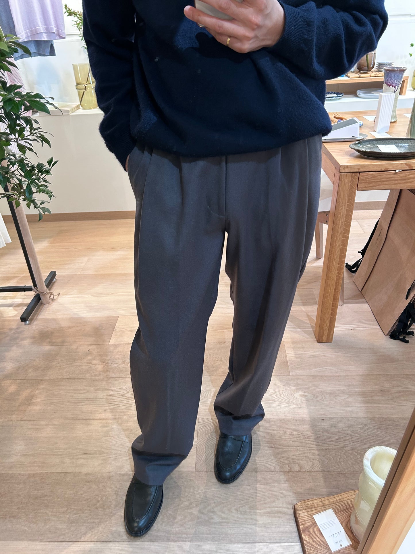 FUJI two tuck slacks(charcoal gray)