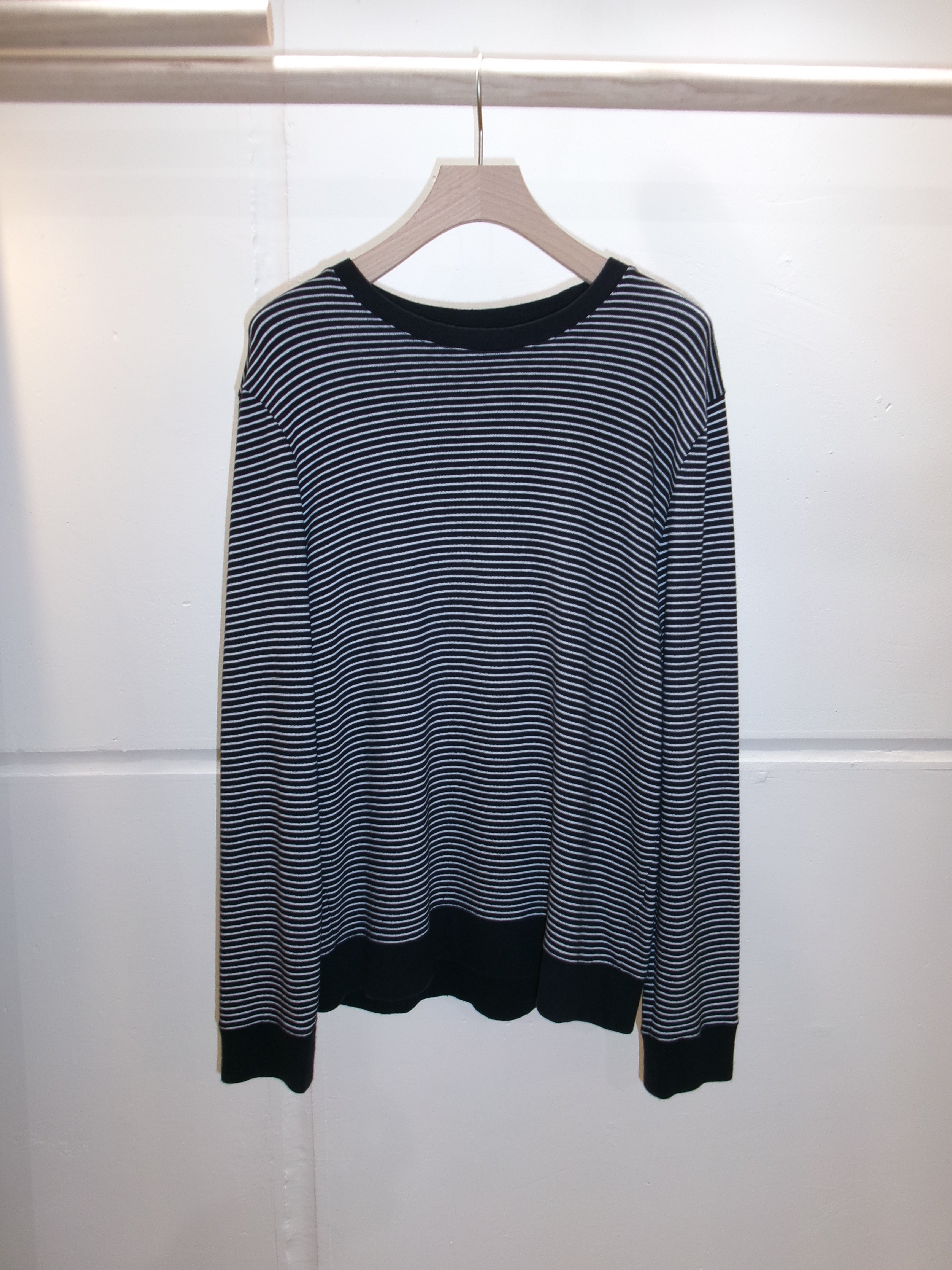 A.P.C. ネイビーボーダー　ロンティー　カットソー APC Border Long Sleeve – dailystore
