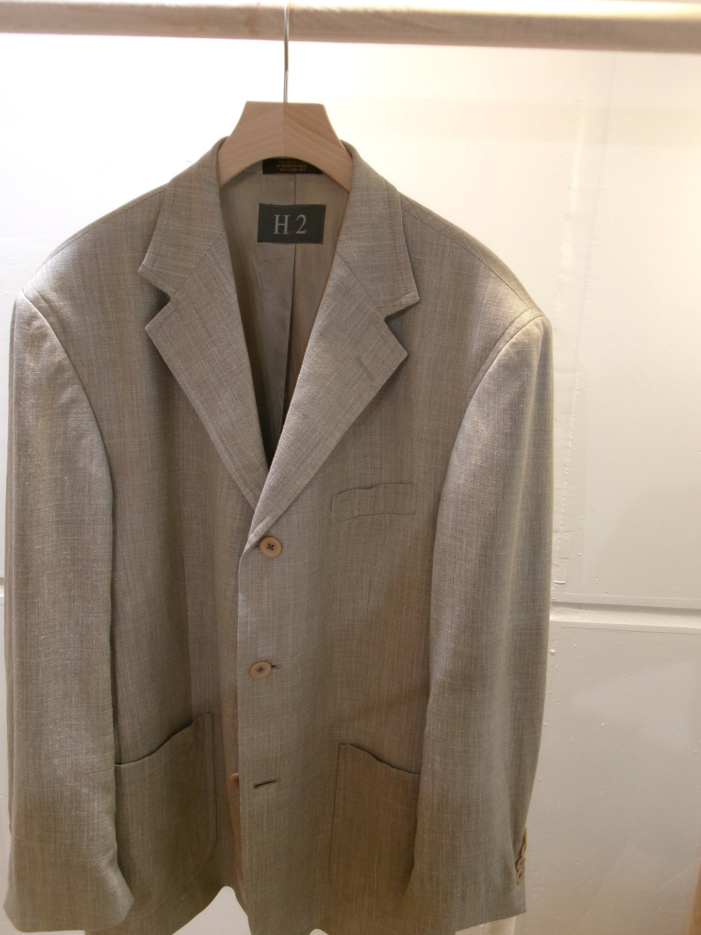 3 Button Classic
