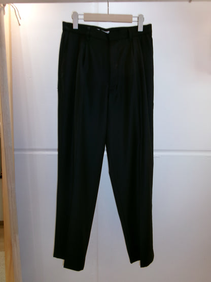 FUJI WOOL SILK TWO TUCK SLACKS