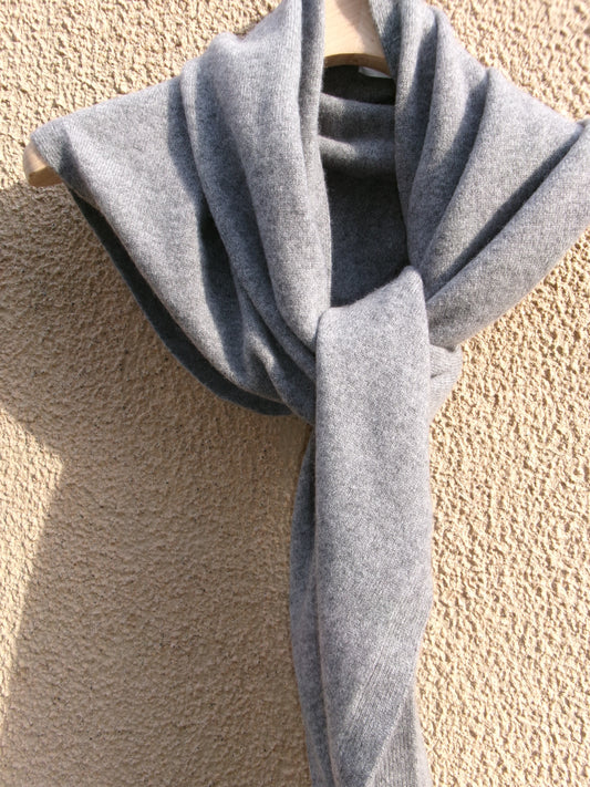 FUJI WHITE CASHMERE SCARF-GRAY-