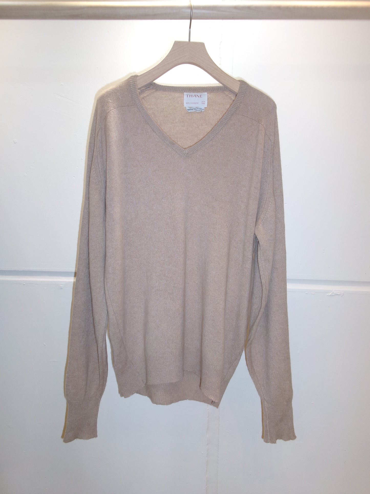 Beige cashmere vintage knit