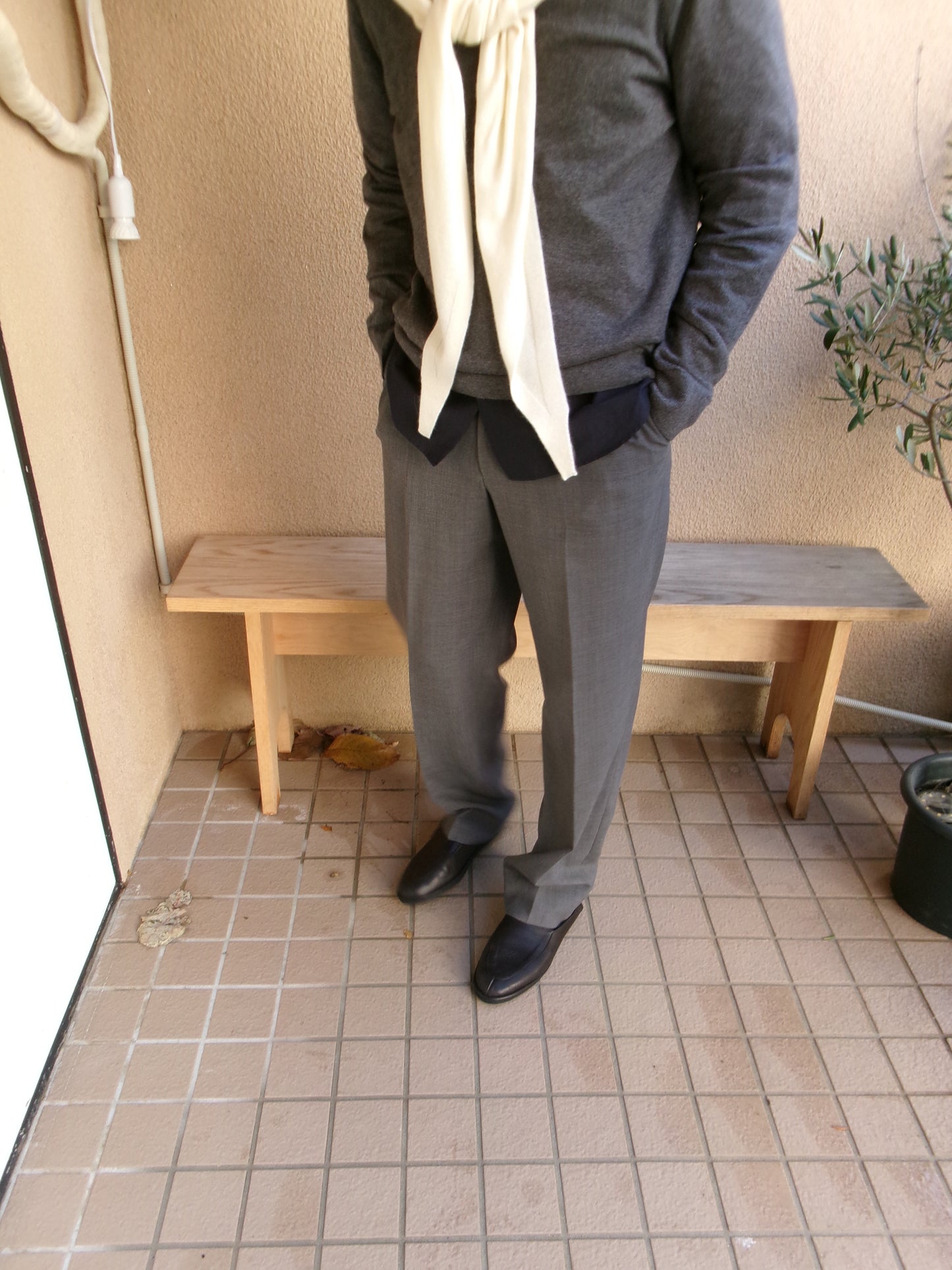 BANANA REPUBLIC gray knit