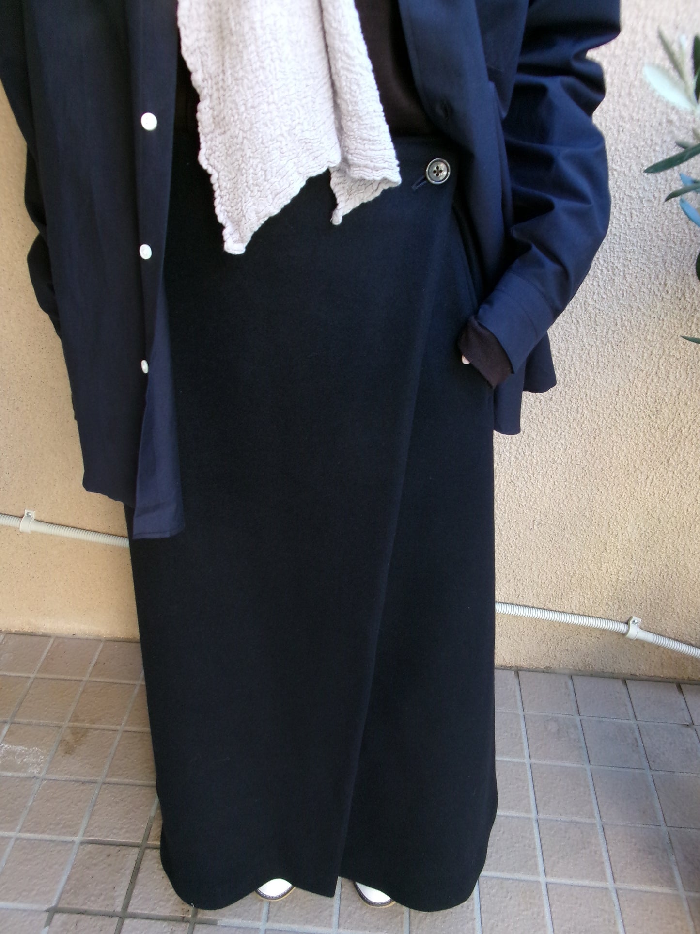 FUJI LAMBSWOOL MELTON LONG SKIRT-NAVY-