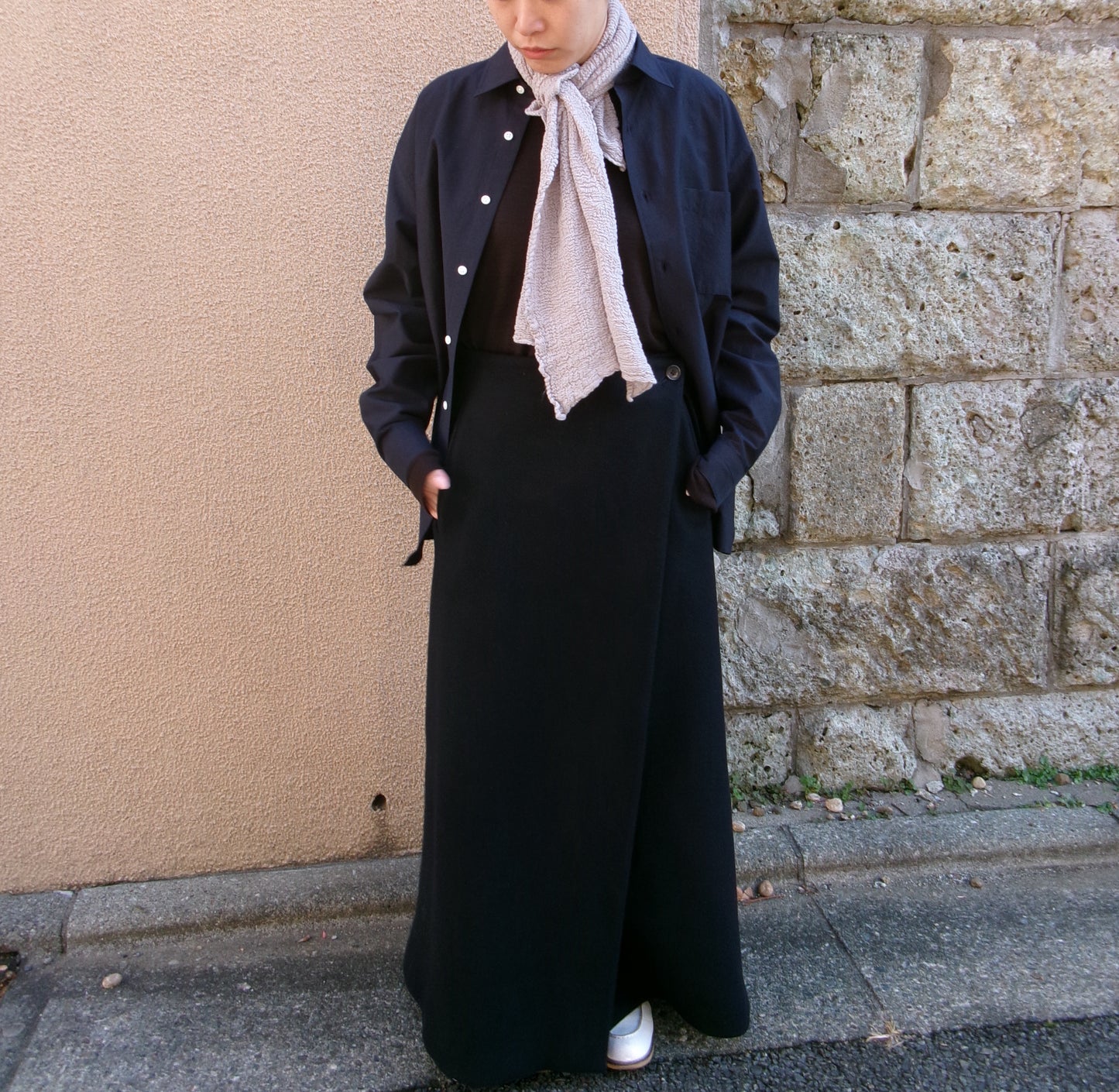 FUJI LAMBSWOOL MELTON LONG SKIRT-NAVY-