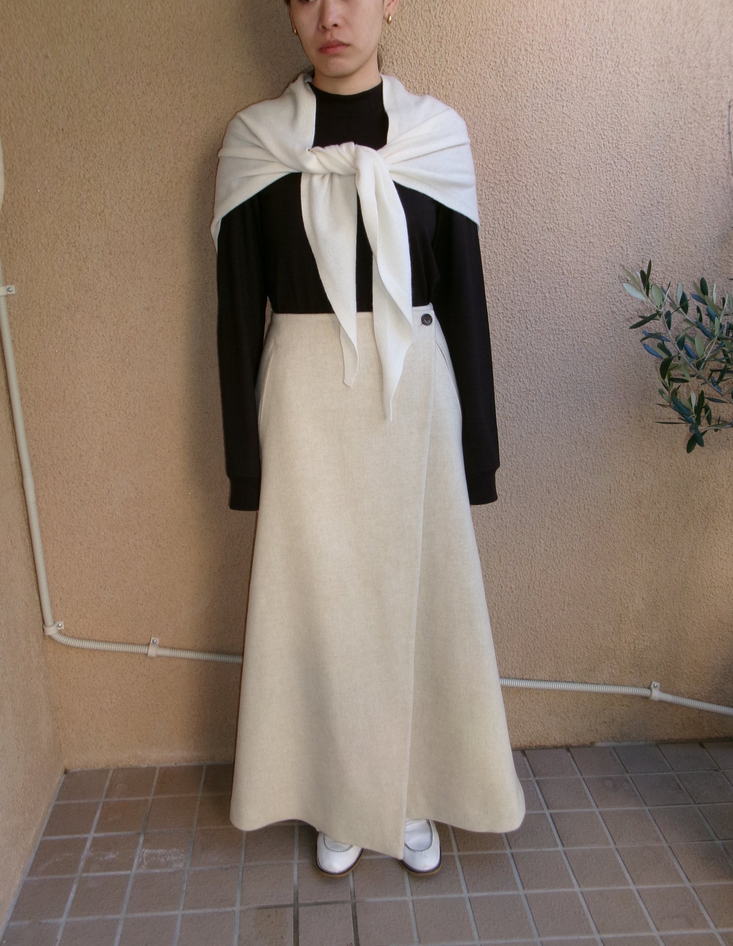 FUJI LAMBSWOOL MELTON LONG SKIRT-IVORY-