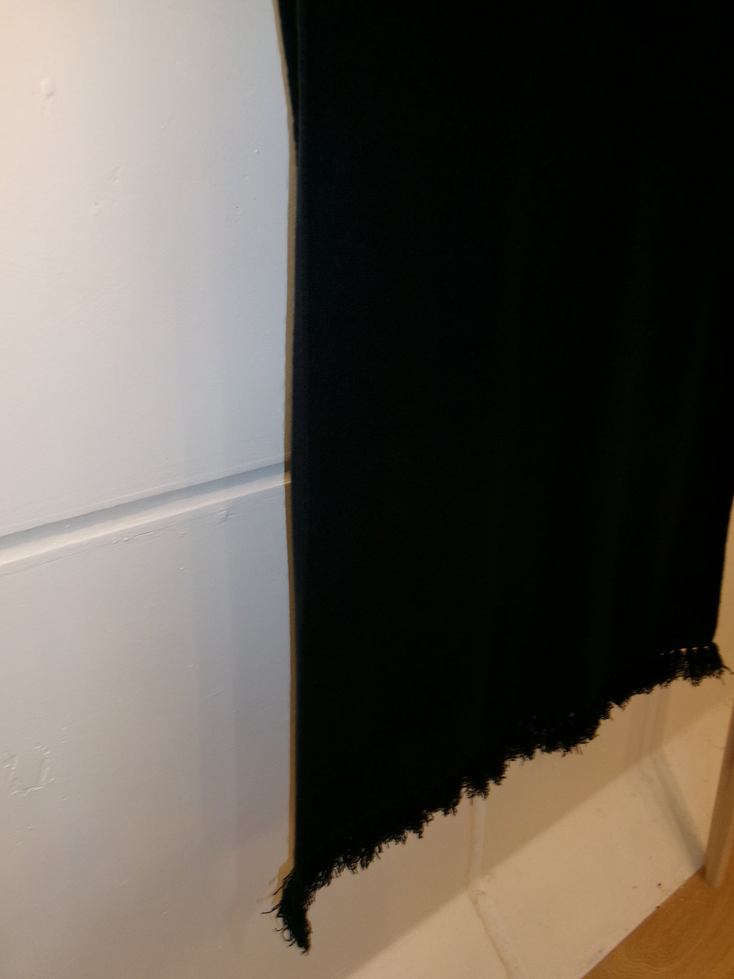 FUJI WHITE CASHMERE STALL-NAVY-