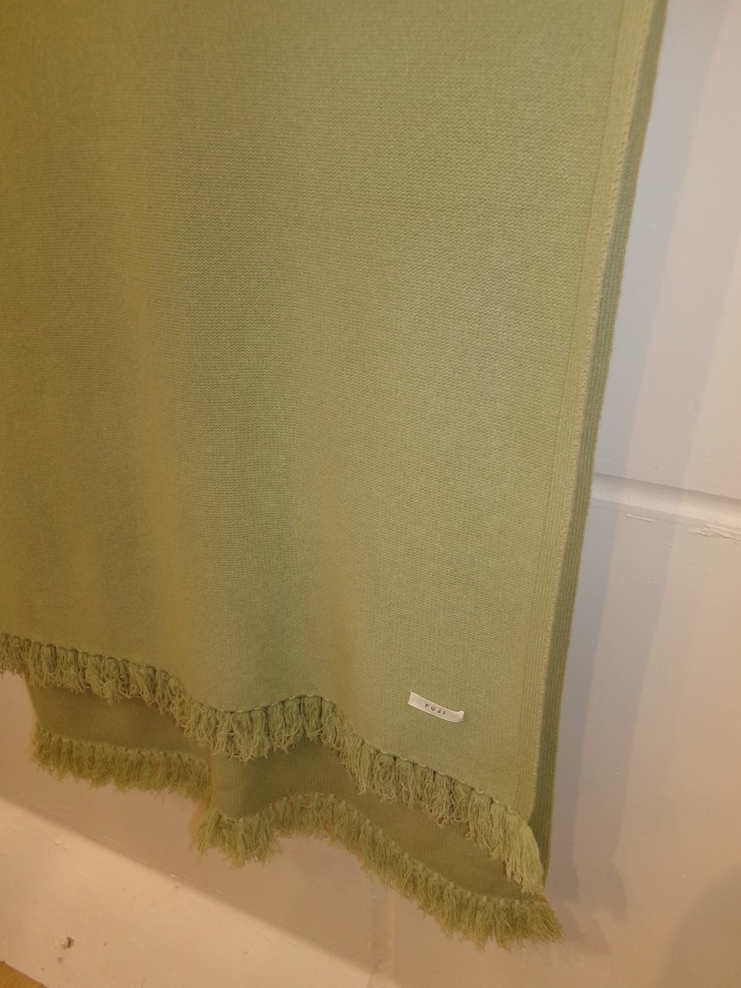 FUJI WHITE CASHMERE STALL-GREEN-