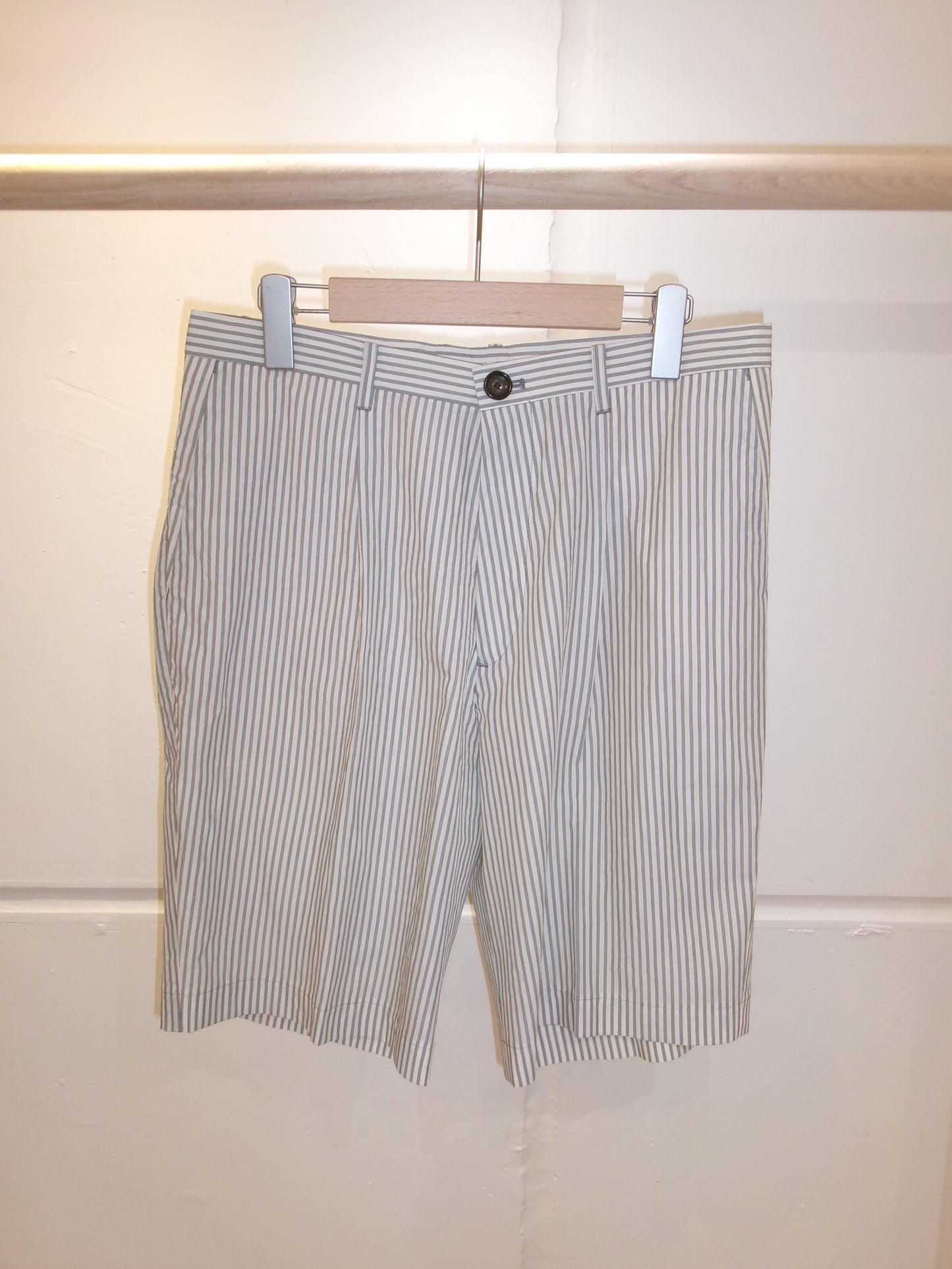 FUJI STRIPE COTTON ONE TUCK SHORTS -Black Stripe- Men