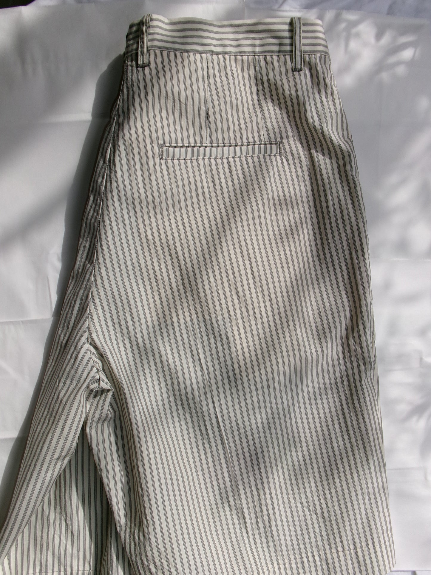 FUJI STRIPE COTTON ONE TUCK SHORTS -Black Stripe- Men