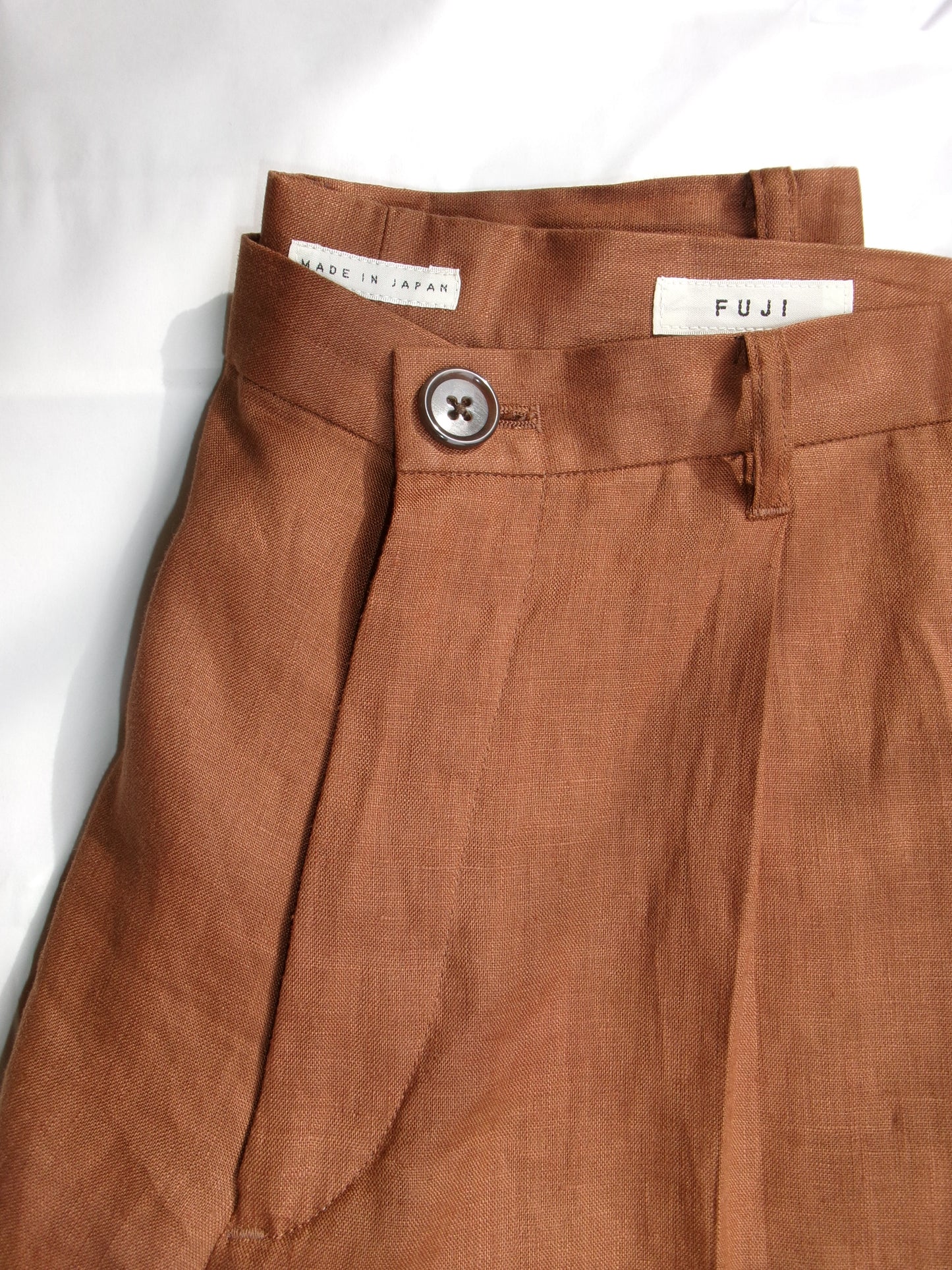 FUJI LINEN ONE TUCK SHORTS -Brown- Men