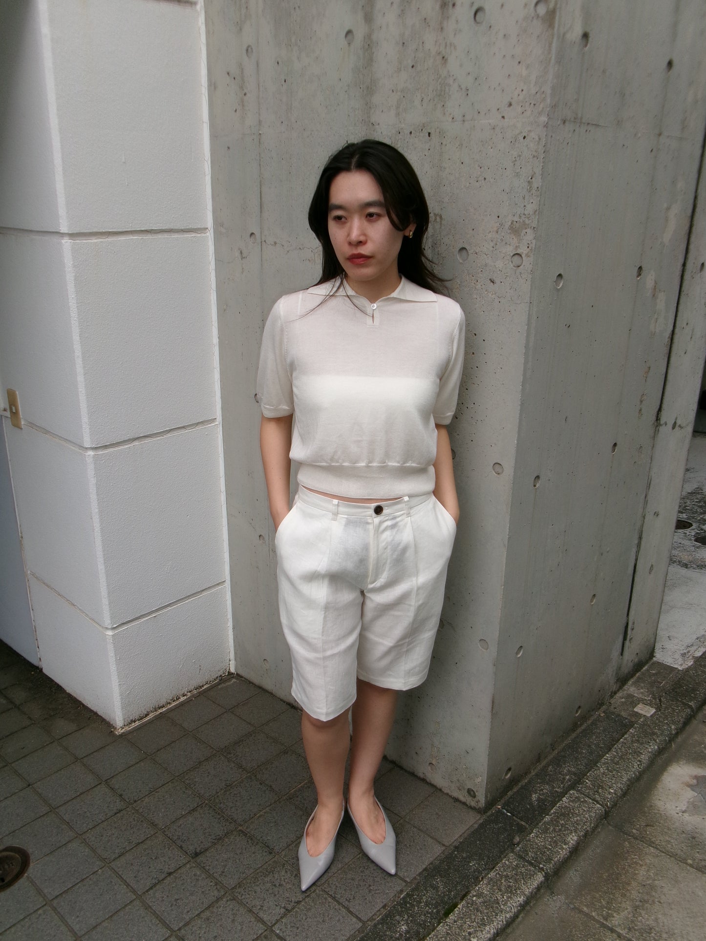 FUJI LINEN ONE TUCK SHORTS -Off White- Women