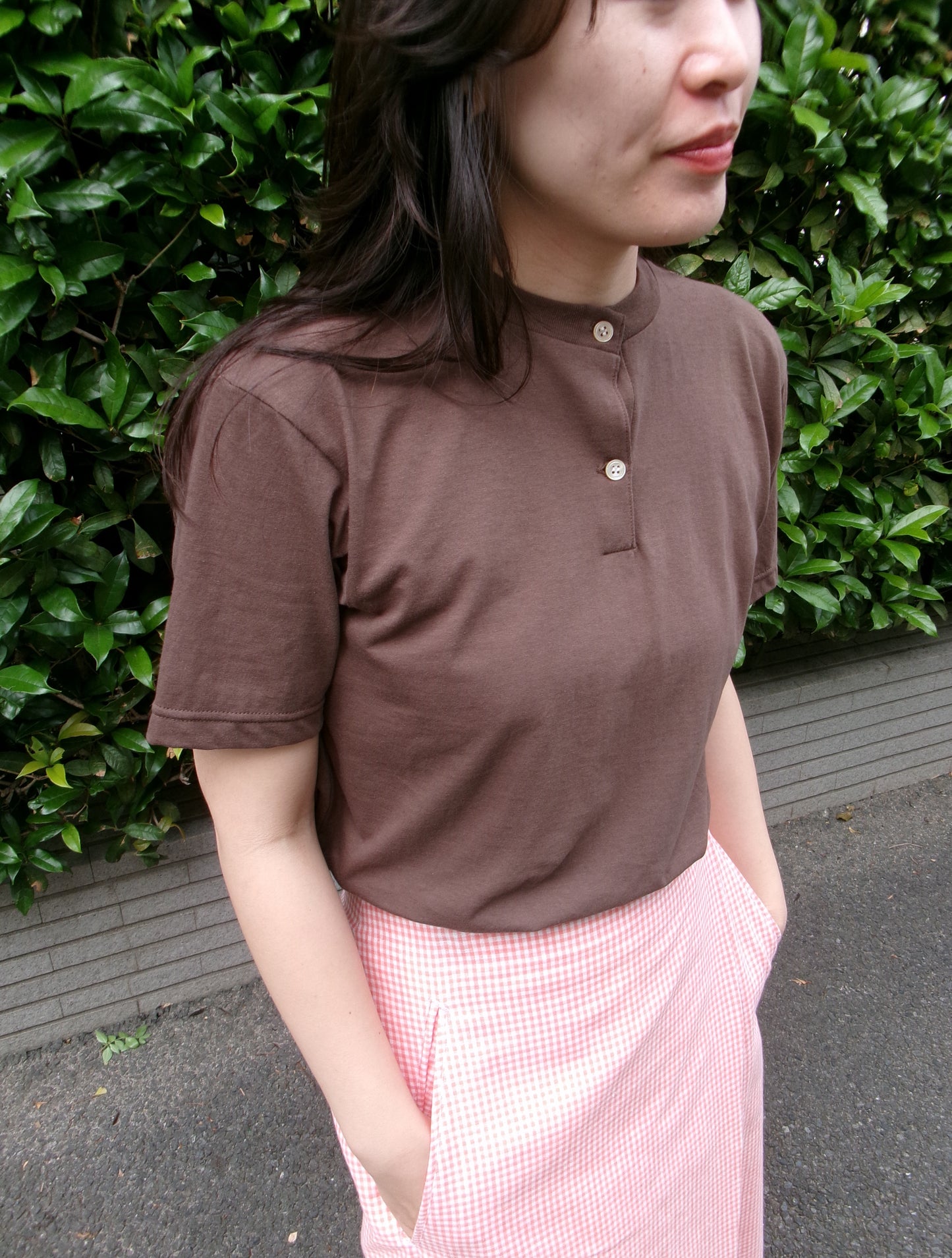 FUJI Cotton Henry Neck S/S T-shirt -Brown-