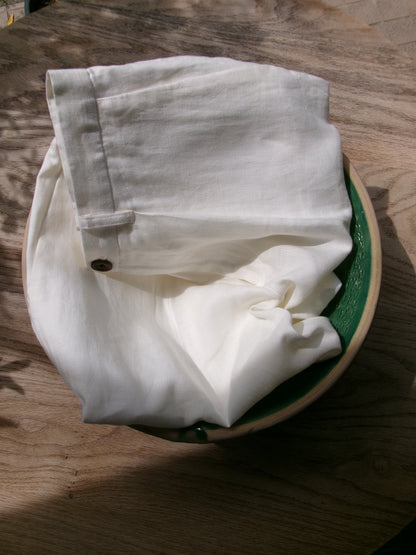 FUJI LINEN ONE TUCK SHORTS -Off White- Women