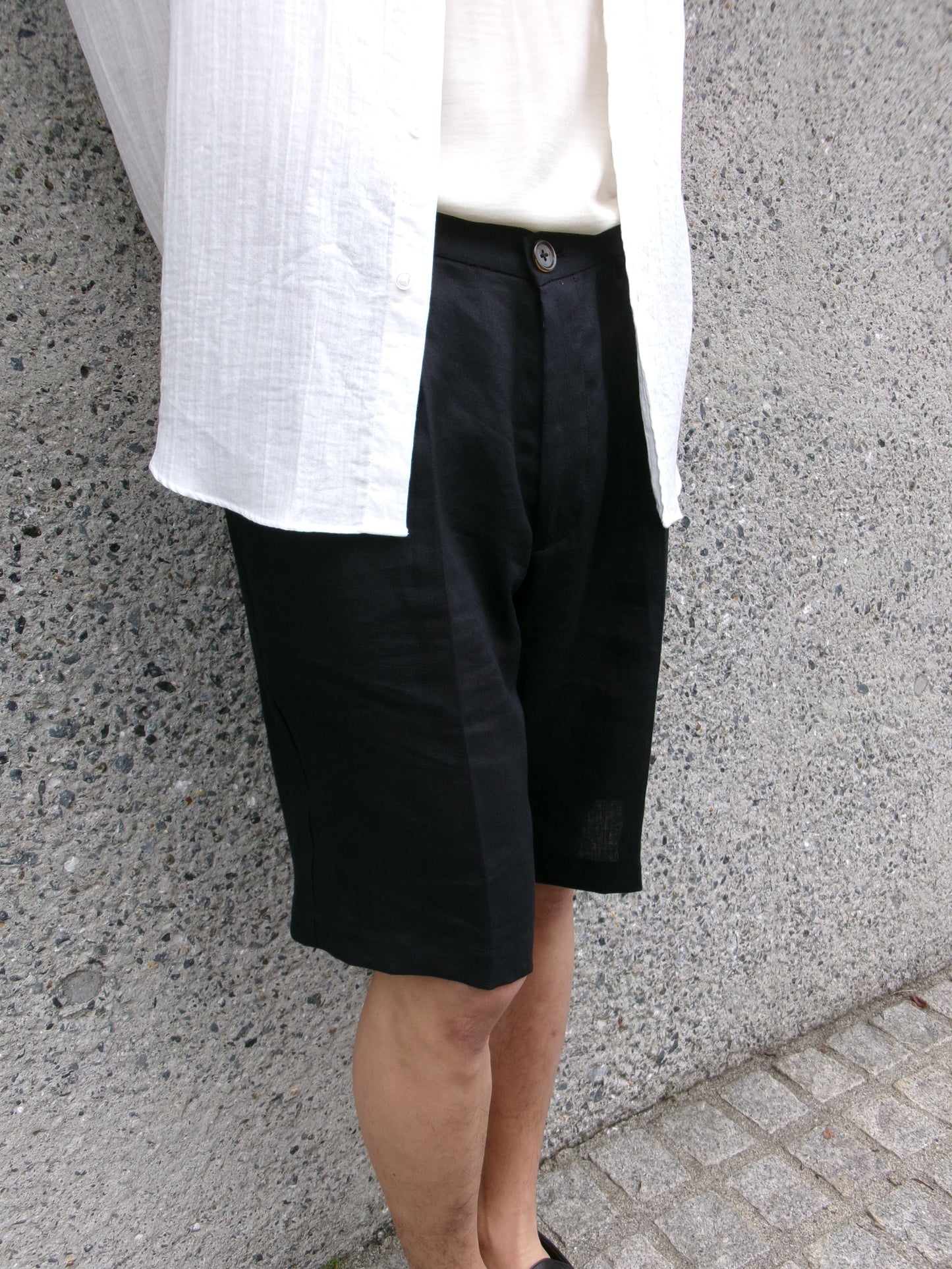 FUJI LINEN ONE TUCK SHORTS -Black- Men