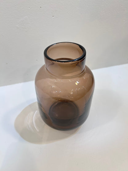 Round Vase brown