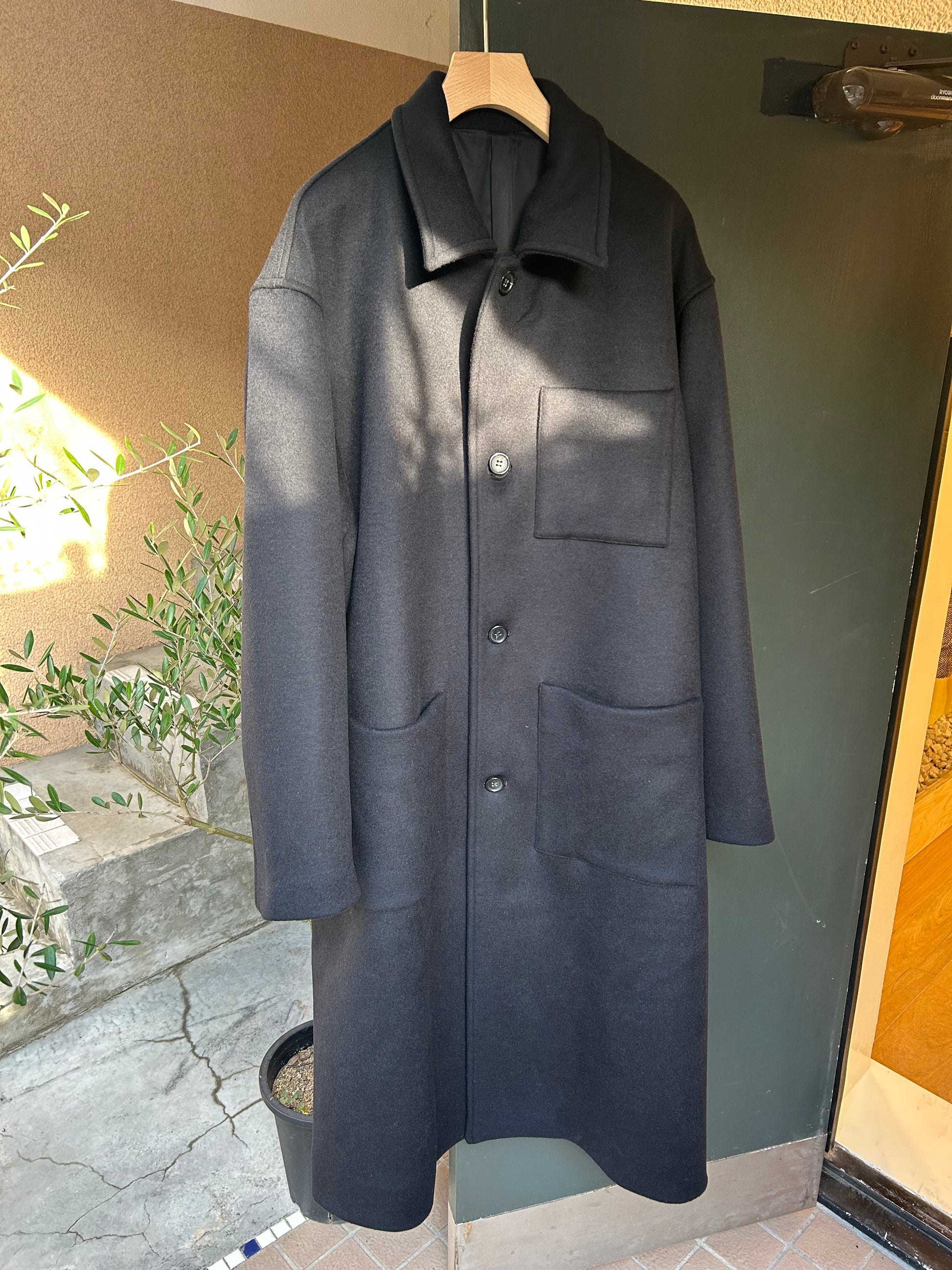 FUJI WOOL CASHMERE BALMACAAN COAT -Black-