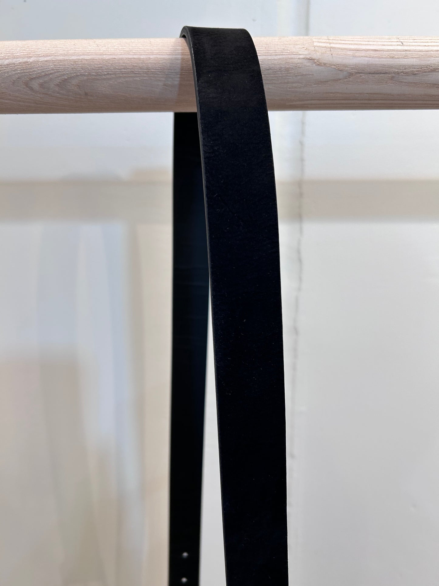 Cale Cow hide reversible belt -Black-
