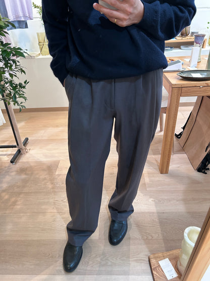 FUJI two tuck slacks(charcoal gray)